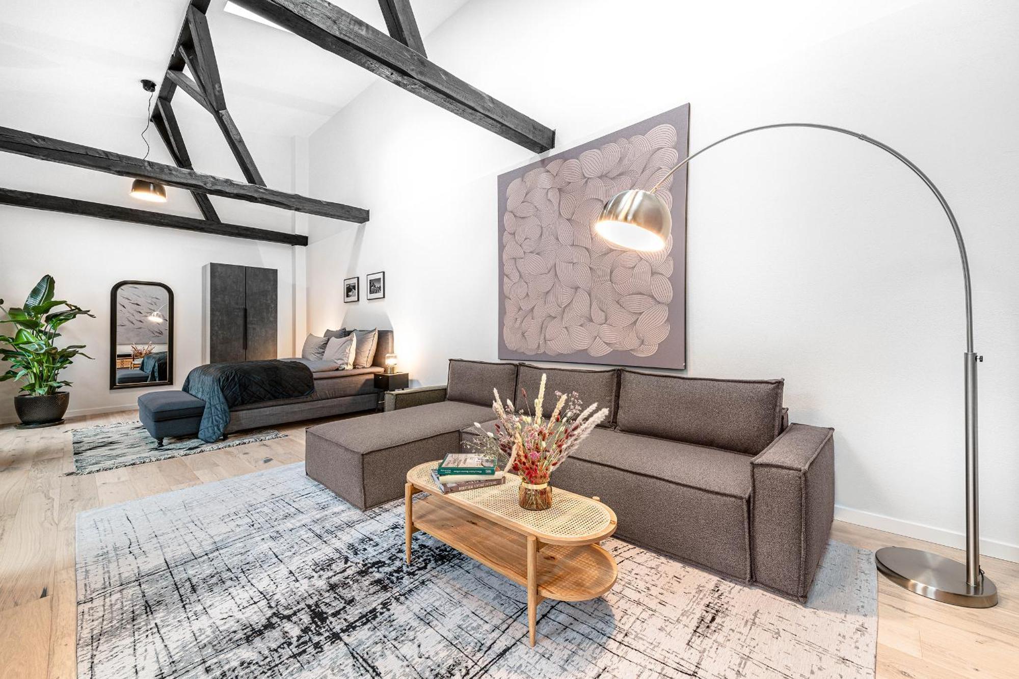 Mitte Loft On 2floors, 150 Qaudratmeter, 2brs, 2bathrooms, Living Room, Dinning Up To 8 Ppl * Berlim