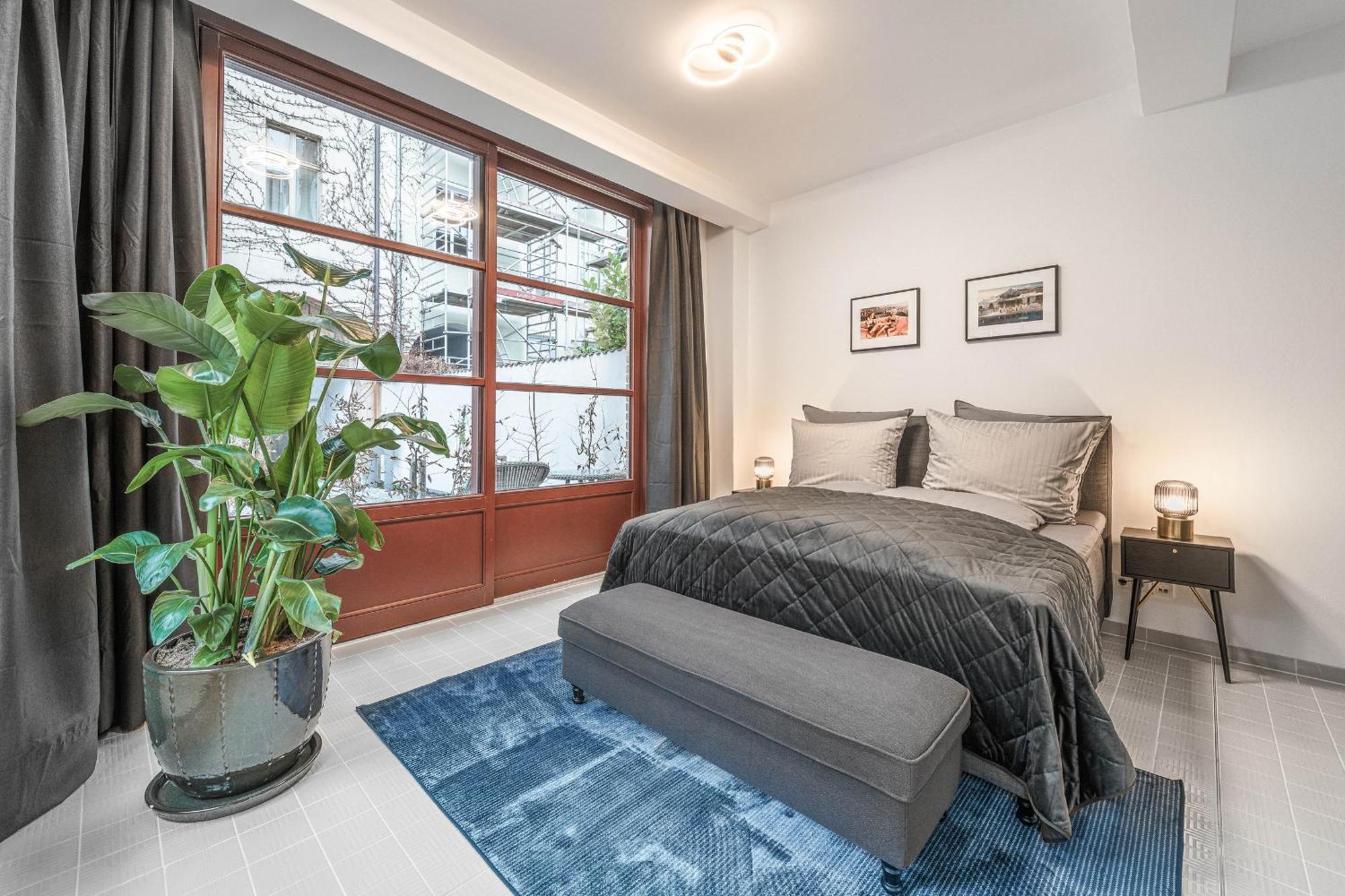 Apartamento Mitte Loft On 2floors, 150 Qaudratmeter, 2brs, 2bathrooms, Living Room, Dinning Up To 8 Ppl *